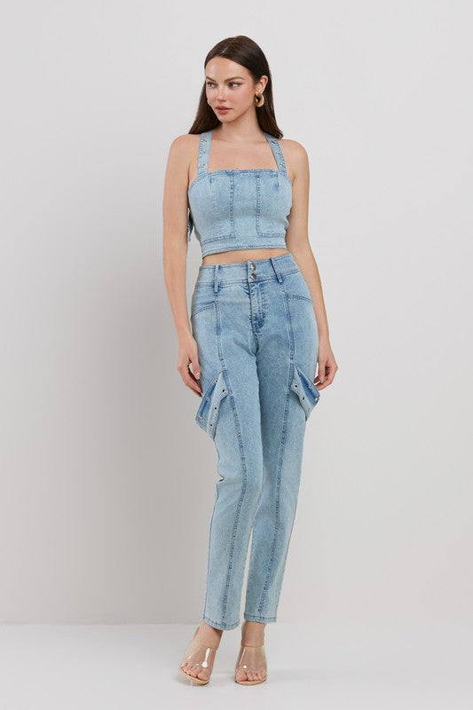 EYELET ATTACHED SLVLESS CROP TOP W/ MATCHING CROP PANTS SET