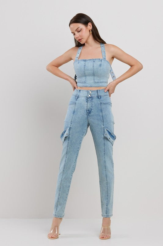 EYELET ATTACHED SLVLESS CROP TOP W/ MATCHING CROP PANTS SET