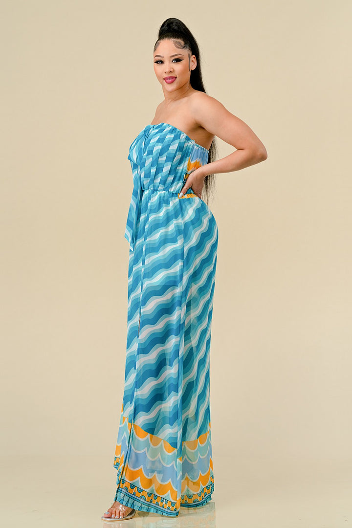 HALTER NECKLINE AND FLOWY MAXI SKIRT