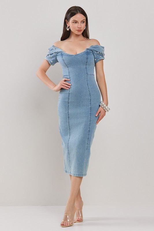 OFF-SHOULDER PLEATED PUFF SLV W/ PEARL EMBELLISHMENT FITED MIDI DENIM DRESS