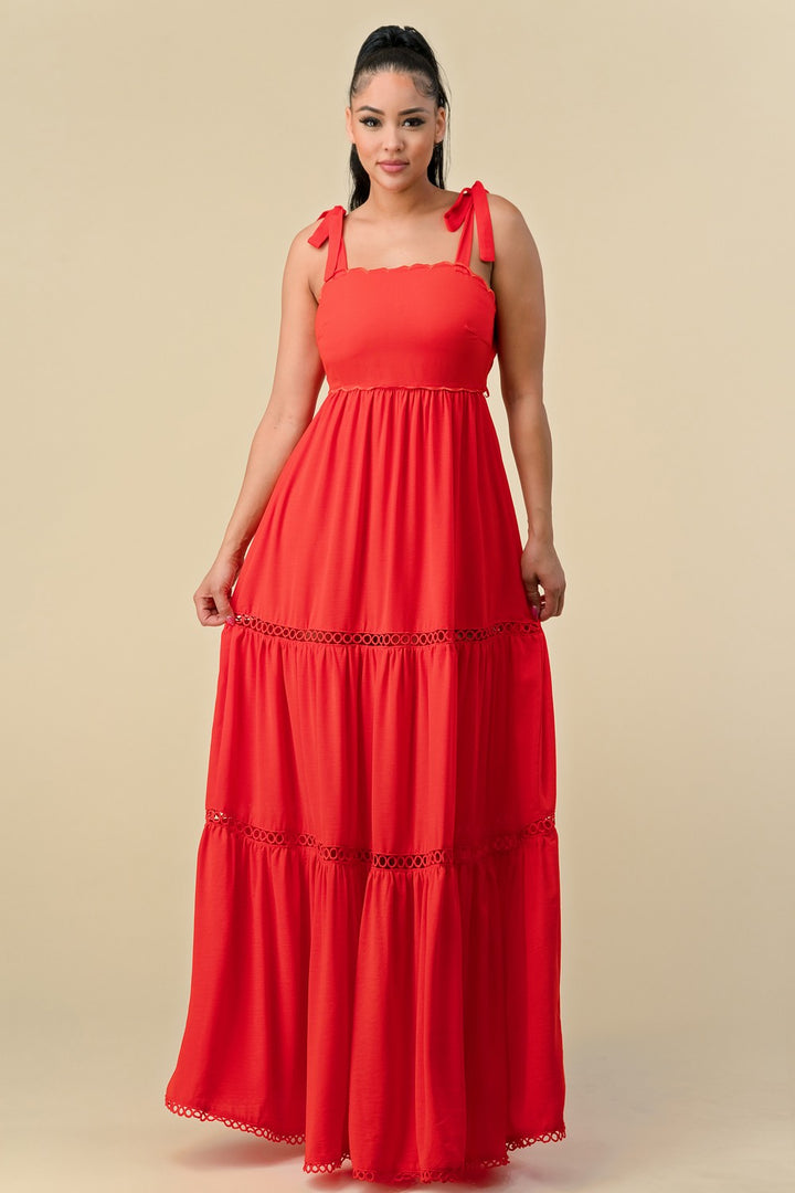 SHOULDER TIE SCALLOP MAXI DRESS