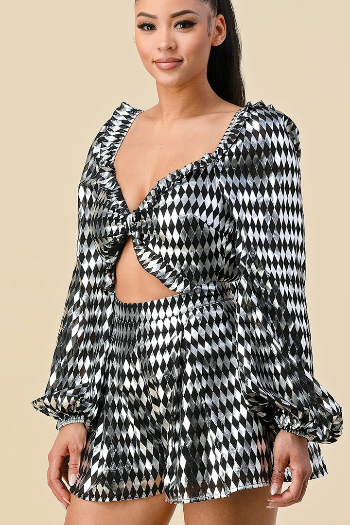 DIAMOND SHAPE PRINTED RIBBON DETAIL ROMPER