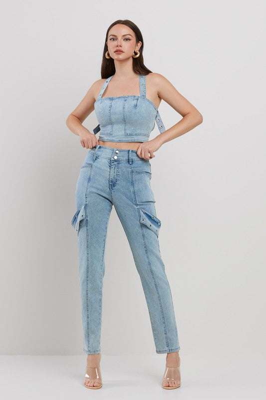 EYELET ATTACHED SLVLESS CROP TOP W/ MATCHING CROP PANTS SET