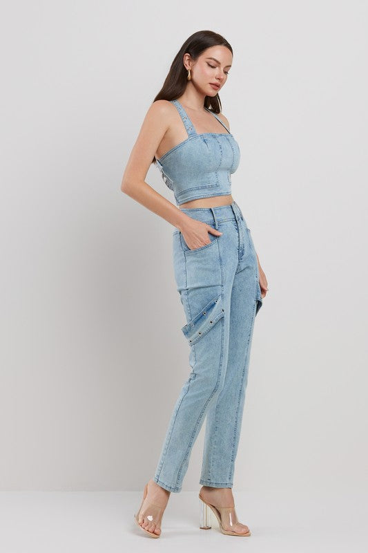 EYELET ATTACHED SLVLESS CROP TOP W/ MATCHING CROP PANTS SET